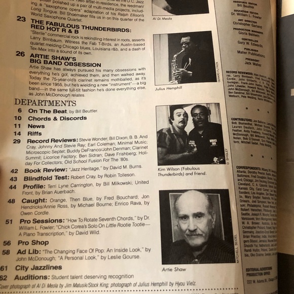 Vintage Acoustic Guitar & Down Beat Magazines - Picture 11 of 15